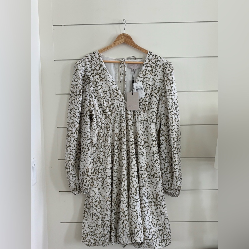 ADELYN RAE BELLAVIE BUBBLE TEXTURED DRESS NWT - Picture 2 of 5